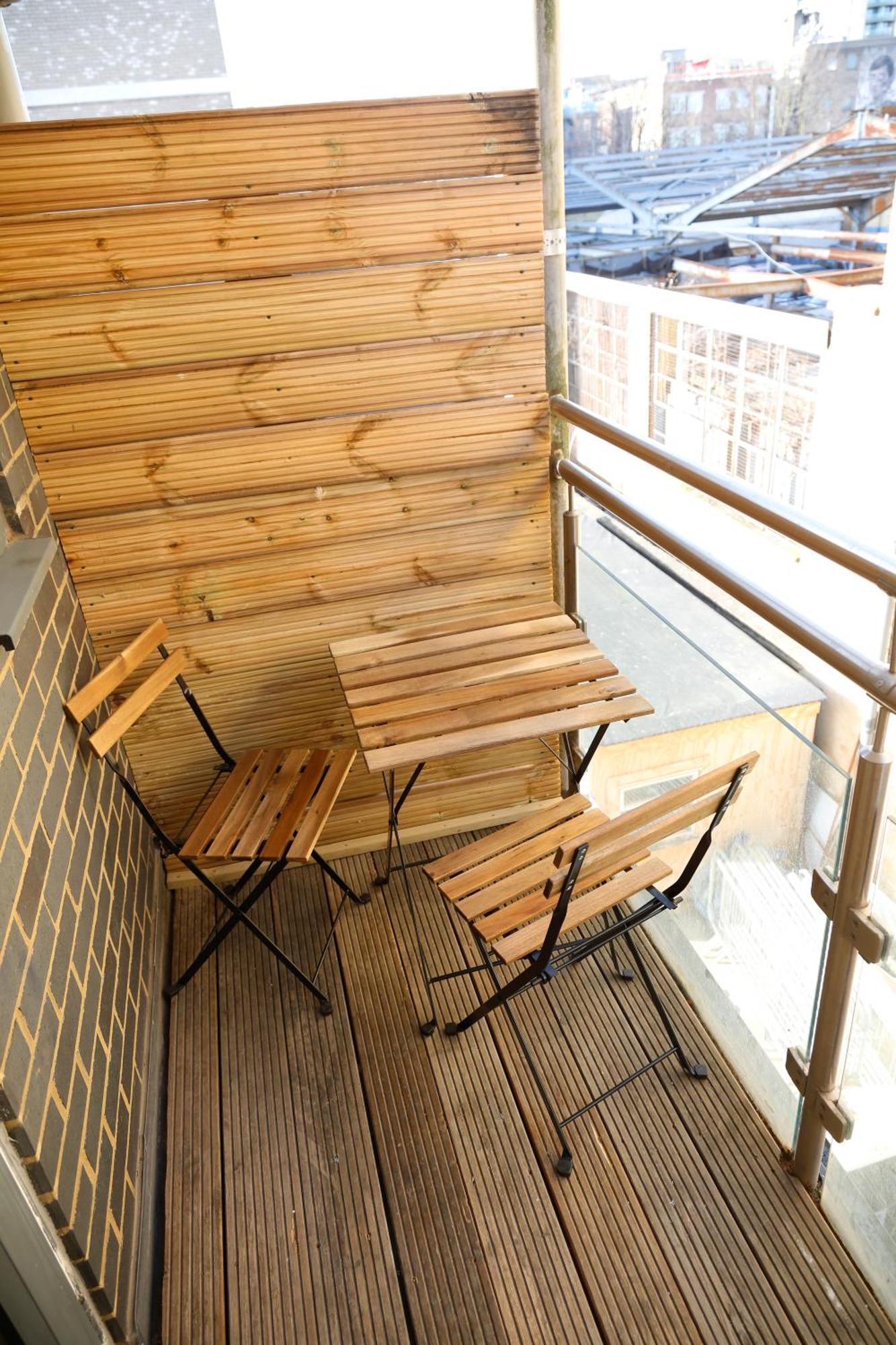 New Luxury Rooms In The Heart Of London Next To Shops, Cafes, Bars & Metro With Shared Bathrooms Exterior photo