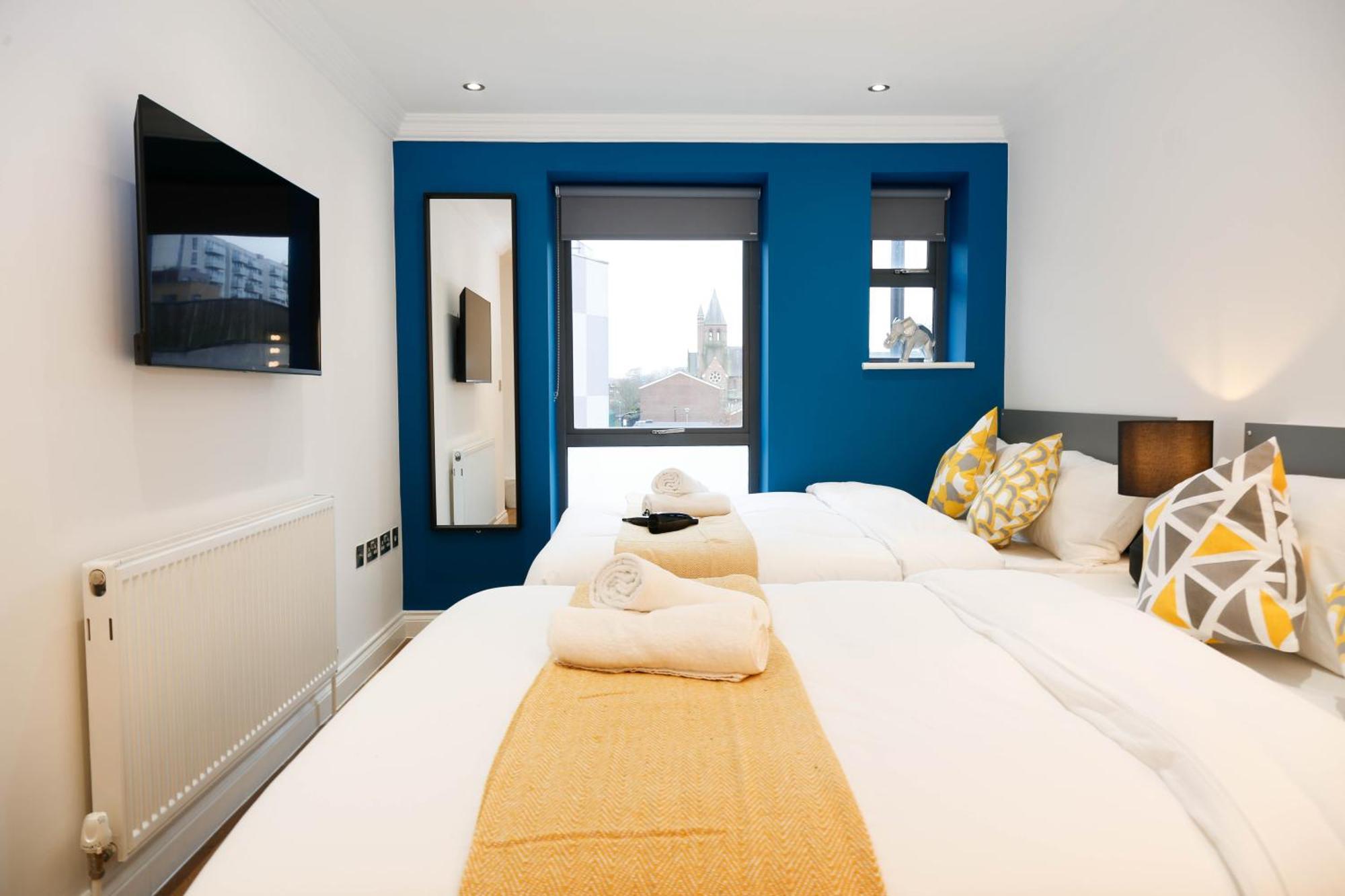 New Luxury Rooms In The Heart Of London Next To Shops, Cafes, Bars & Metro With Shared Bathrooms Exterior photo
