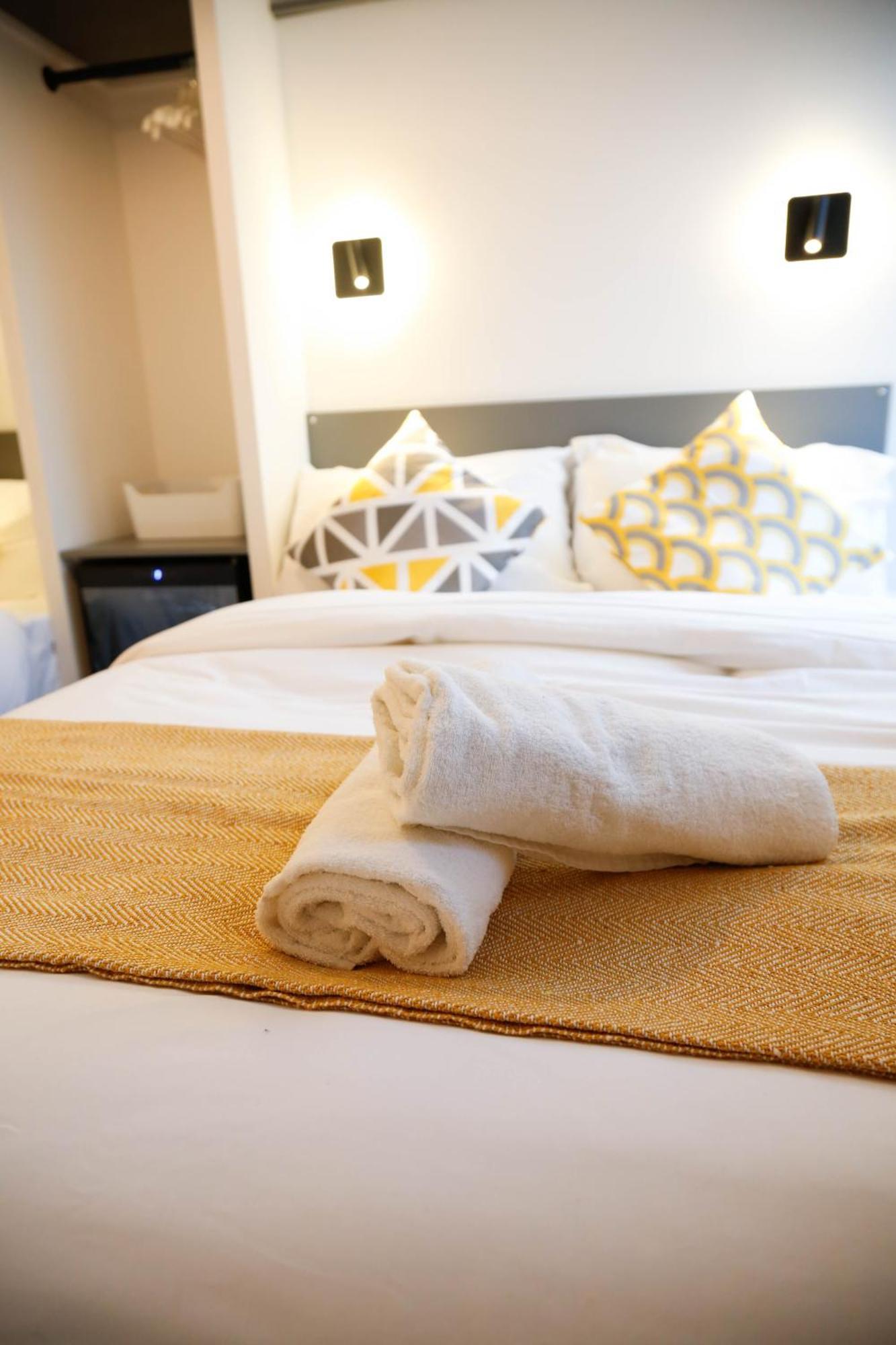New Luxury Rooms In The Heart Of London Next To Shops, Cafes, Bars & Metro With Shared Bathrooms Exterior photo
