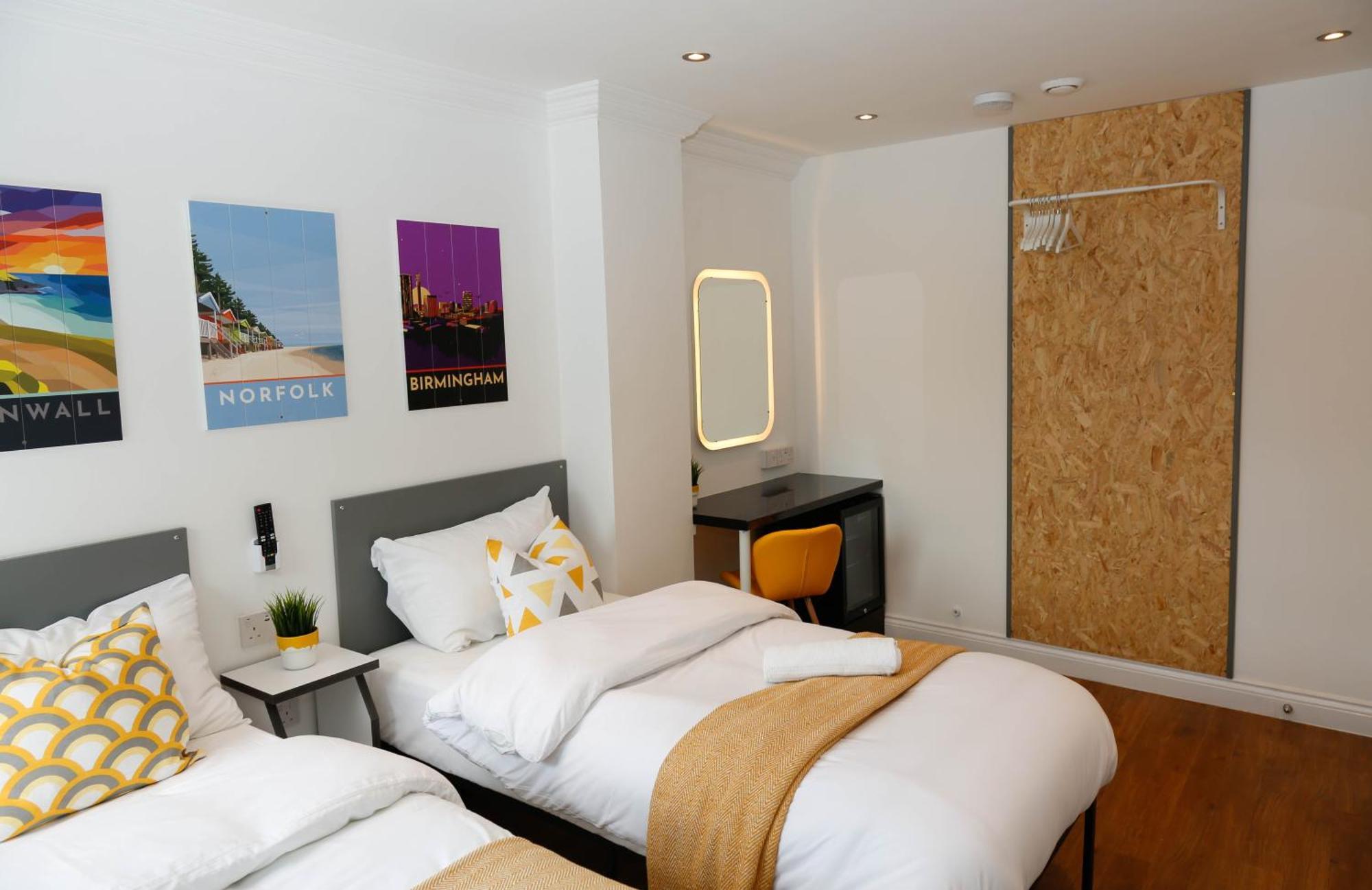New Luxury Rooms In The Heart Of London Next To Shops, Cafes, Bars & Metro With Shared Bathrooms Exterior photo